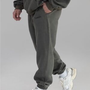 Comfrt cloud Millstone Sweatpants-Unisex size Large